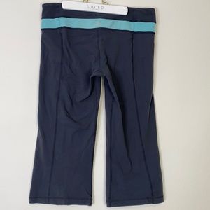 Lululemon Groove Crops